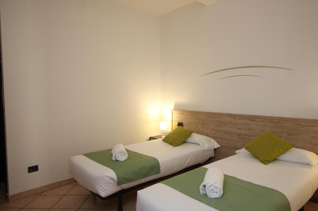 Hotel Tornielli 9 By Lvg Hotel Collection Novara Exterior foto